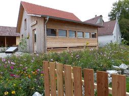 Lehrbienenstand
